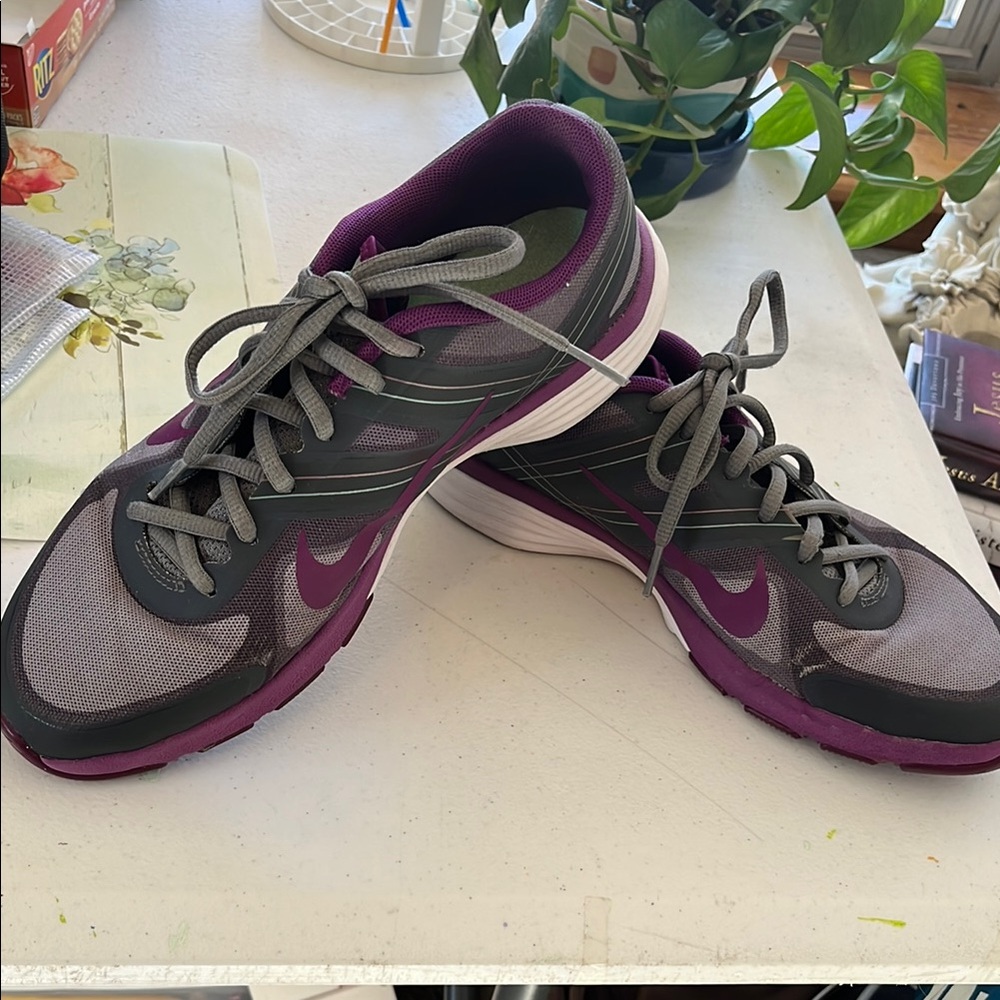 Nike Women's Purple and Gray Sneakers